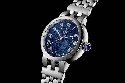 M35800-0010_blue_65770_DET_OOH_sRGB_black